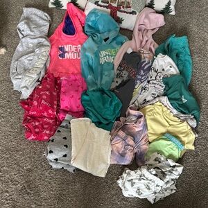 Lot of girls clothes